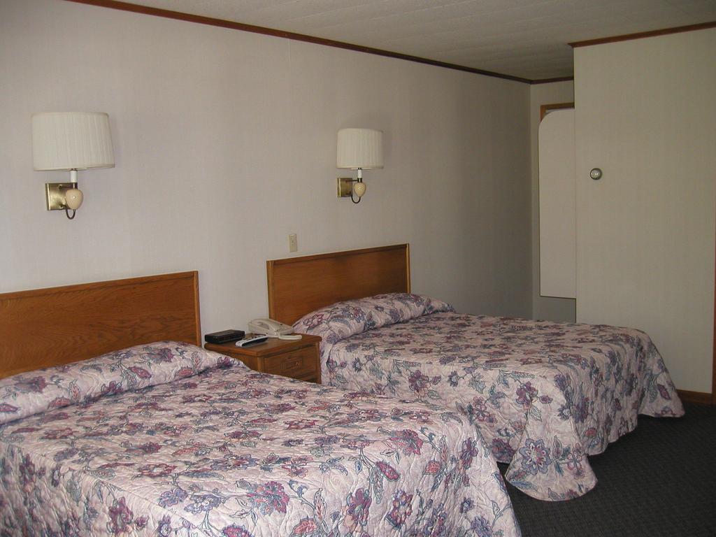 T-Bird Motor Inn Shelburne Eksteriør billede